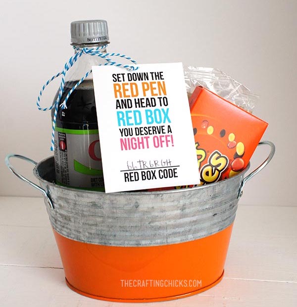 Practical holiday gifts for teachers: Movie night basket, with promo code for Redbox or iTunes | The Crafting Chicks