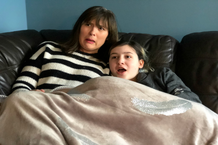 7 simple ways to connect with your older kids: Bingewatching! 7 simple ways to connect with your older kids: Bingewatching!
