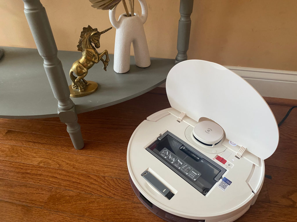 The ECOVACS Deebot N7 is easy to clean | sponsor The ECOVACS Deebot N7 is easy to clean | sponsor
