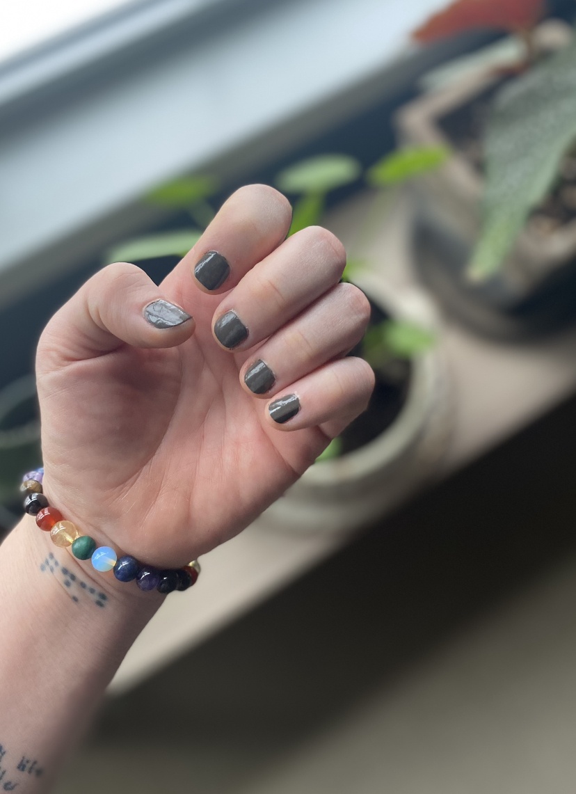 Review of Expressie quick dry nail polish | Cool Mom Picks Review of Expressie quick dry nail polish | Cool Mom Picks