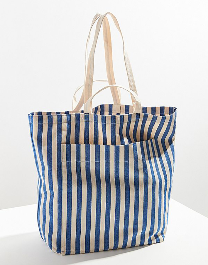 Summer Beach Totes Under $50: Baggu Giant Tote Bag from Urban Outfitters