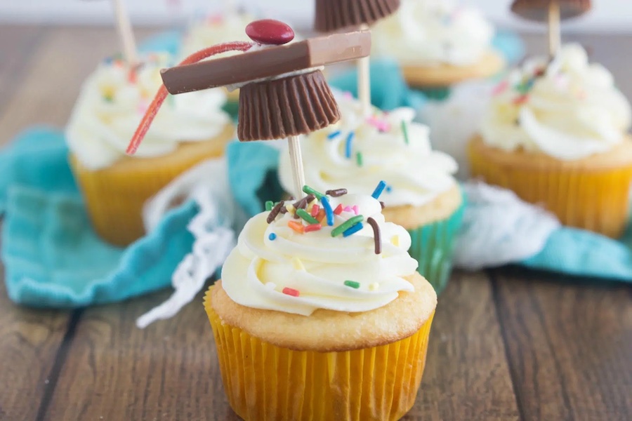 Mortarboard Cupcake Toppers