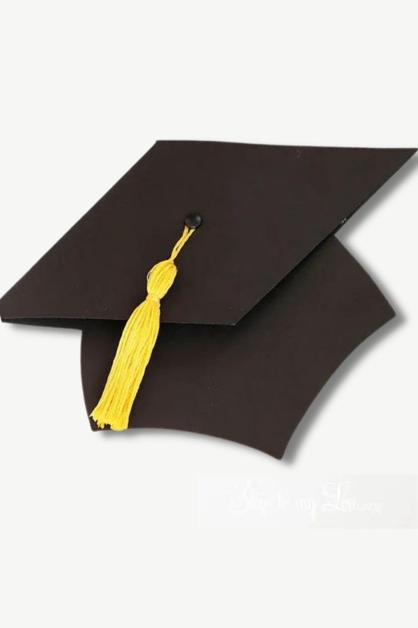 DIY Graduation Cap Gift Card Holder (tutorial)