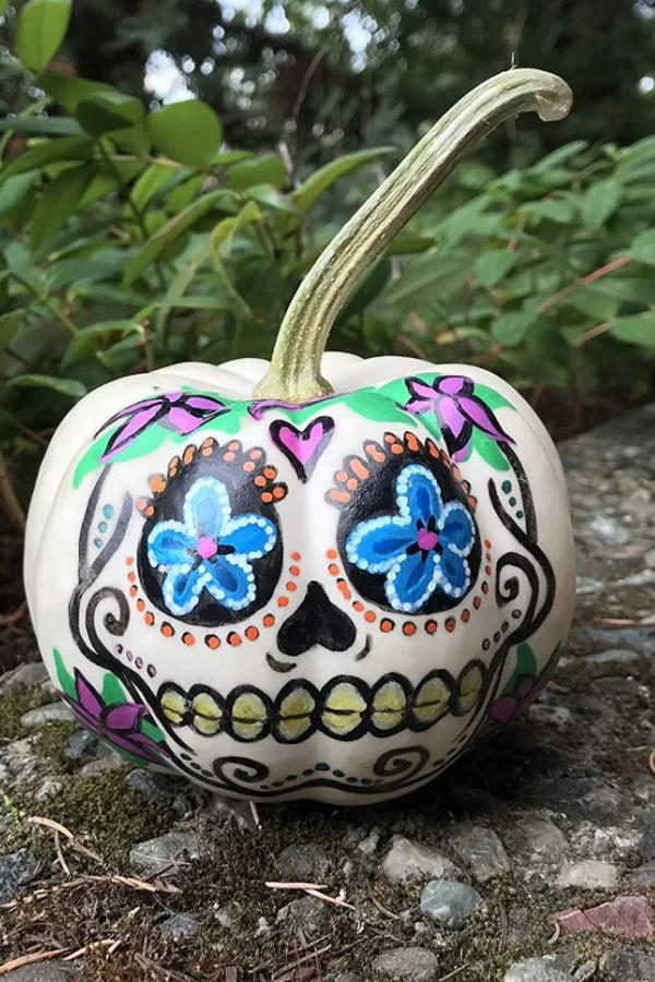 Cool Halloween gifts besides candy: I smell children and other Hocus Pocus pencils