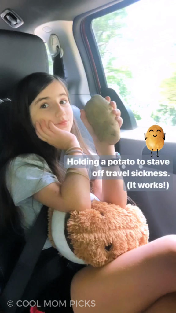 Holding a potato as a motion sickness cure: It works! For some reason. | © Coolmompicks Holding a potato as a motion sickness cure: It works! For some reason. | © Coolmompicks