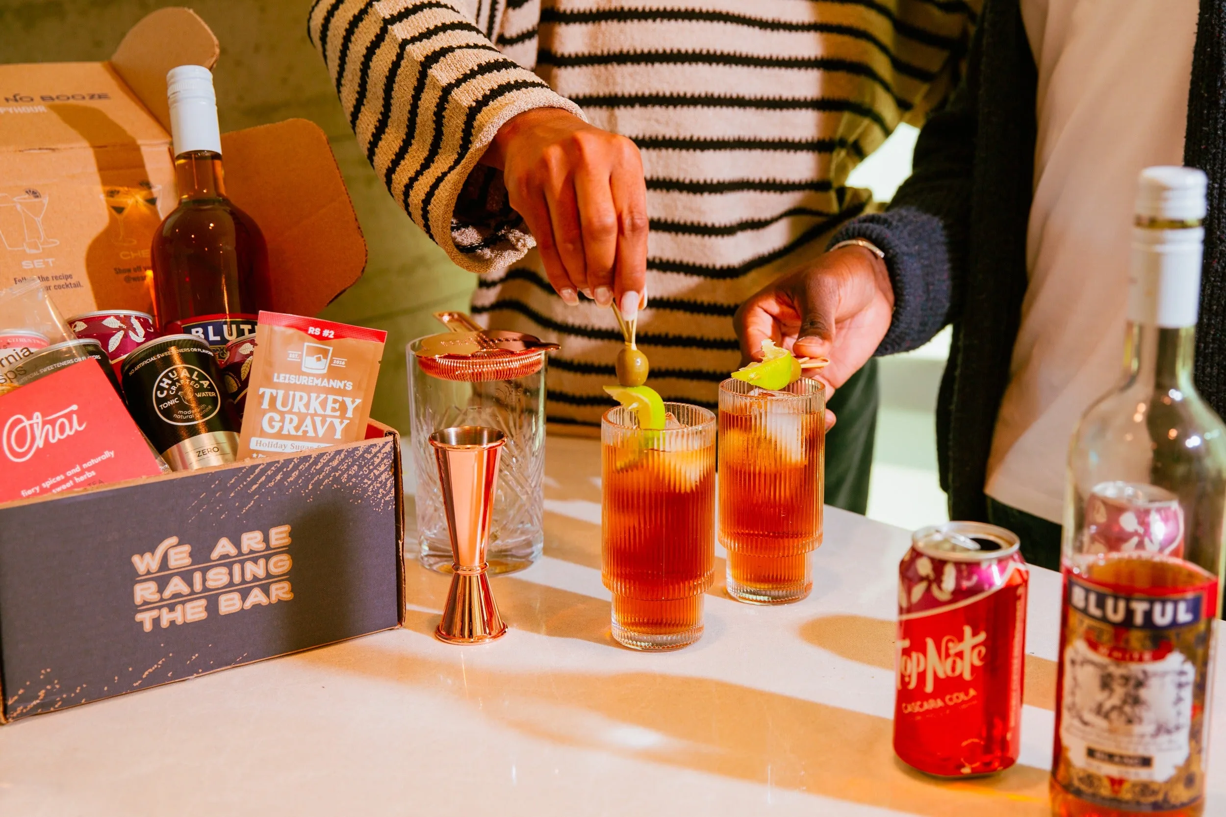 Monthly cocktail/mocktail kit from raising the bar: Last minute holiday gifts