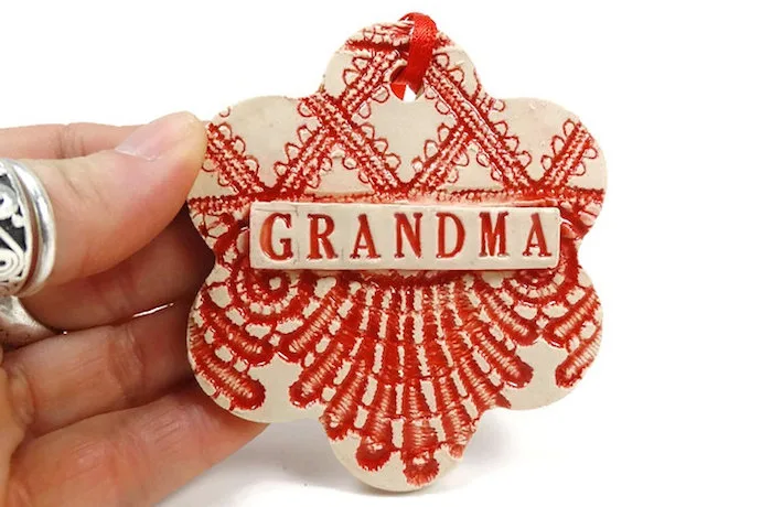 A sweet handmade ornament to celebrate Grandma on Mother's Day