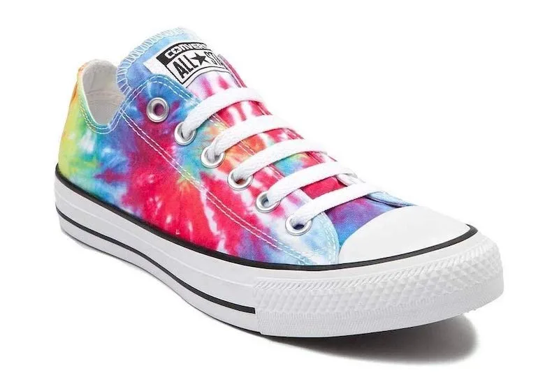 Tie-Dye Sneakers: Low-top converse in bright colors