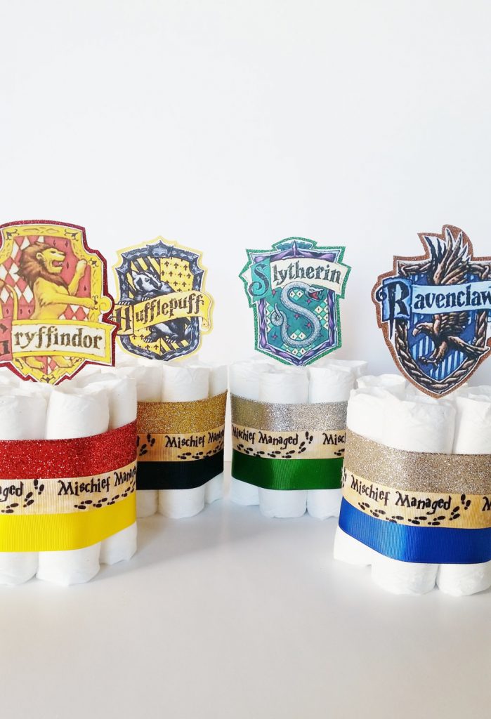 Harry Potter Hogwarts Houses Mini Diaper Cake Set (Lil Love Bugs Creations, Etsy)