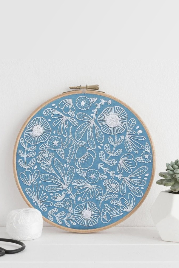 Lisa Congdon Poppy Patch Embroidery Kit (Subversive Cross-Stitch)