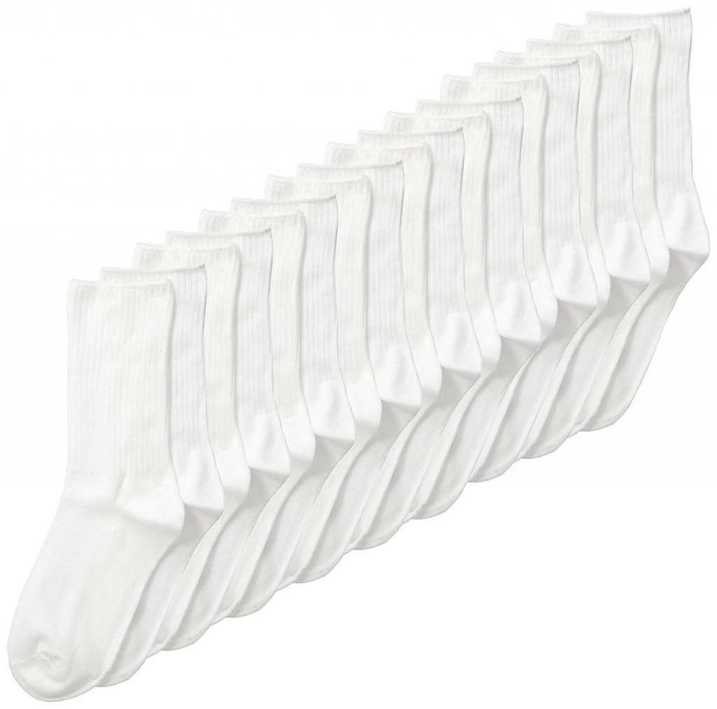 Time-saving laundry tricks for big families: The sock trick!