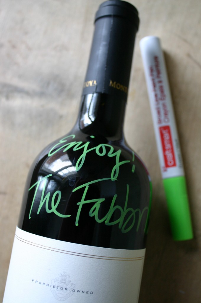Last minute gift ideas - graffiti wine bottle | Cool Mom Picks Last minute gift ideas - graffiti wine bottle | Cool Mom Picks