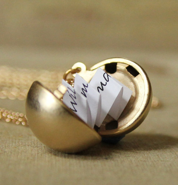 Secret message lockets by Dearest Mine on etsy