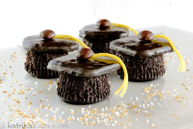 Snack-Cake Graduation Cap Cupcakes