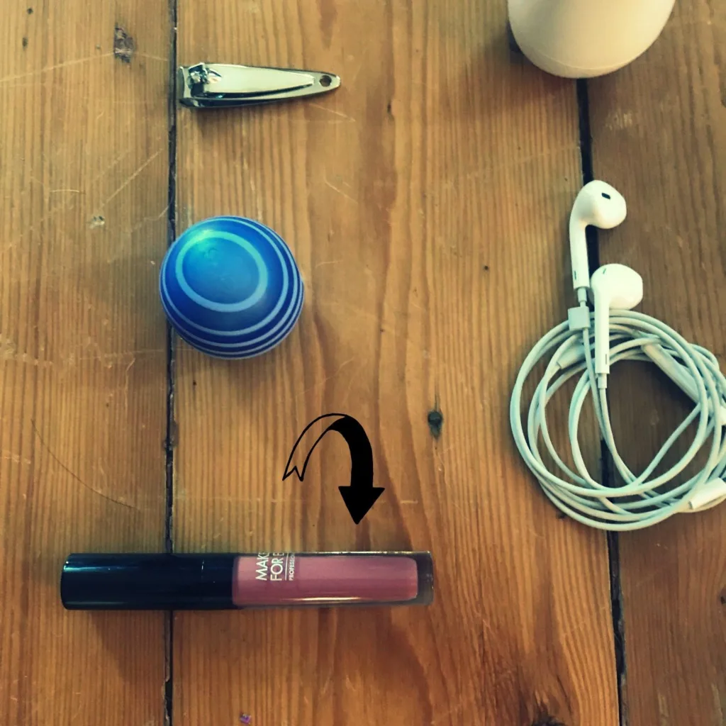 What's in your bag: Make-up Forever lipstick What's in your bag: Make-up Forever lipstick
