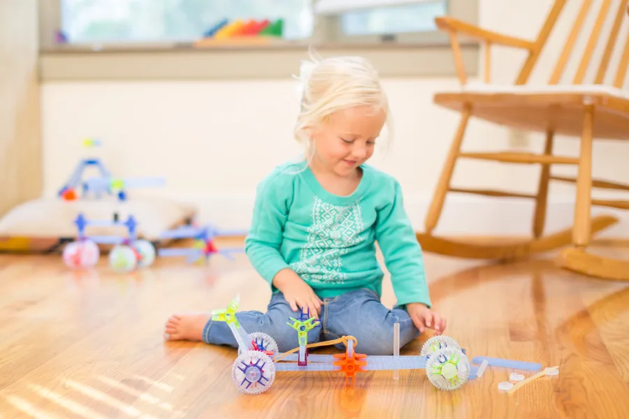 3 cool non-LEGO building sets for kids: Brackitz Driver set