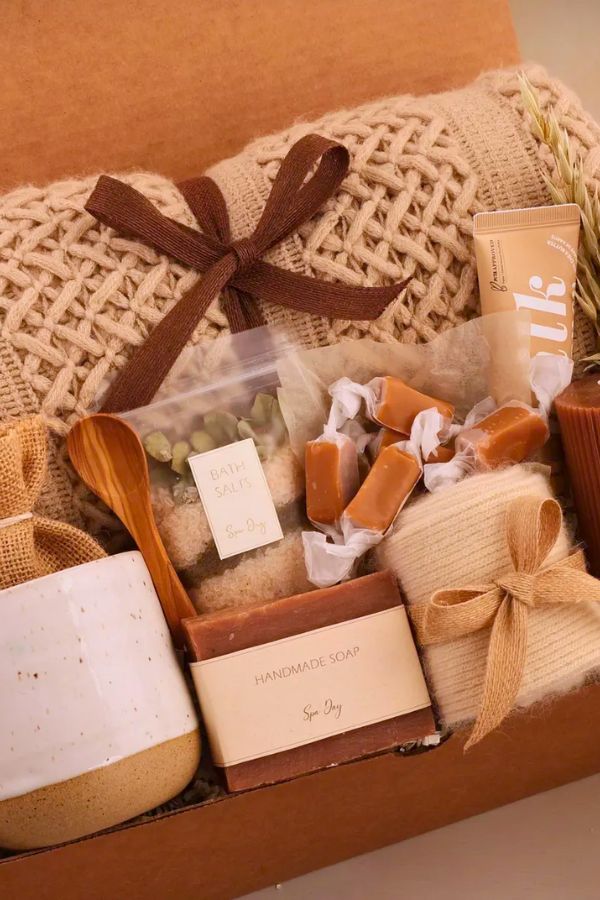 Hug in a Box Gift Set (Cozy Care Package)