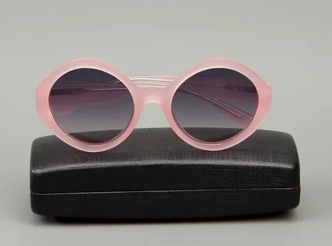 Pink sunglasses: la vie en rose