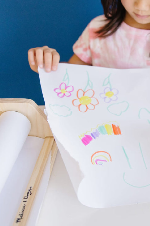 Melissa & Doug Tabletop Drawing Roll and Dispenser