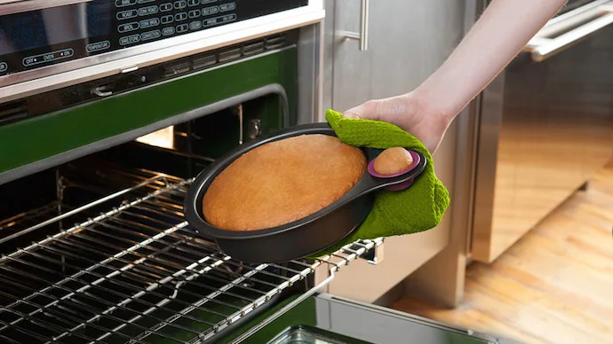 Quirky Nibble cake pan