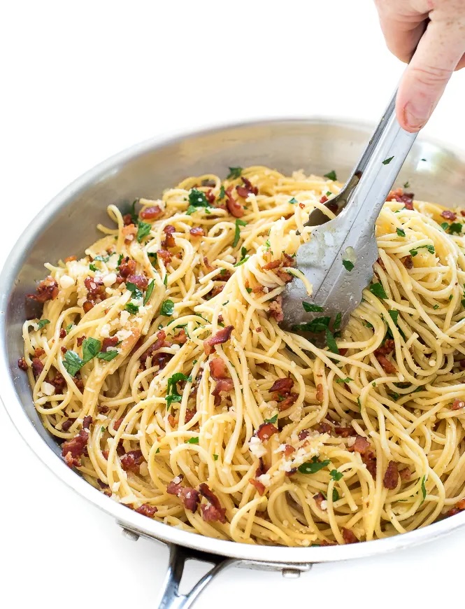 Easy 20-minute pasta carbonara recipe from Chef Savvy Easy 20-minute pasta carbonara recipe from Chef Savvy