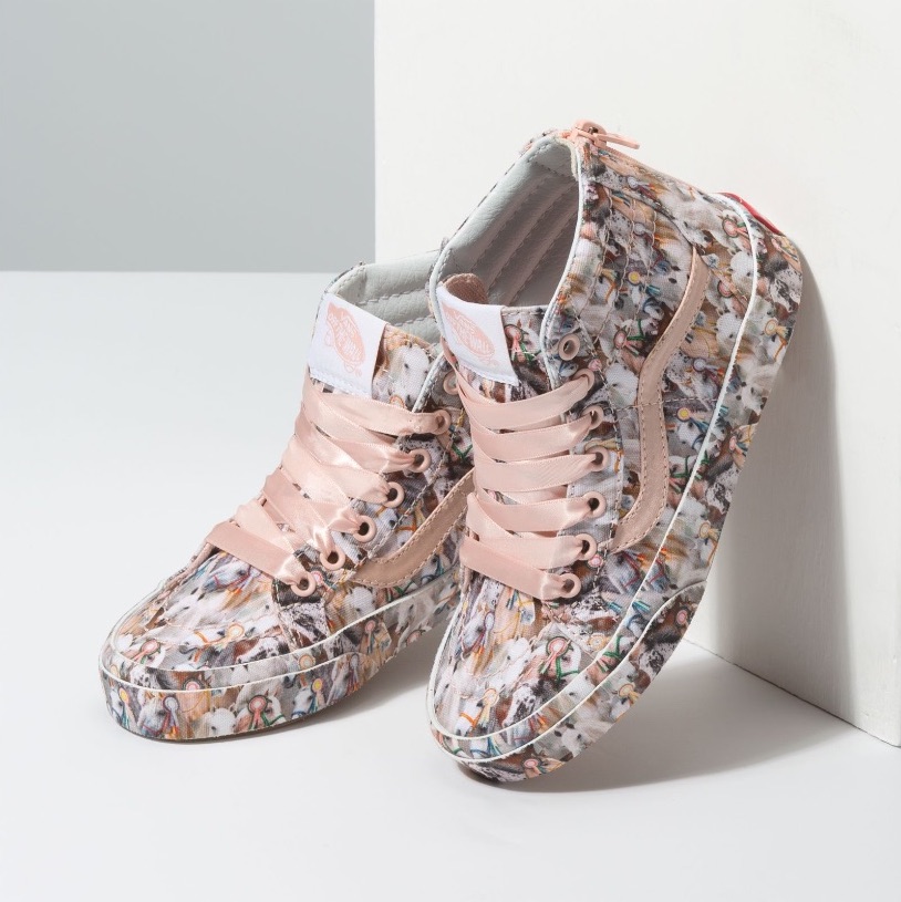 The new Vans horse sneakers created with Molo are so amazing for horse-loving kids! The new Vans horse sneakers created with Molo are so amazing for horse-loving kids!