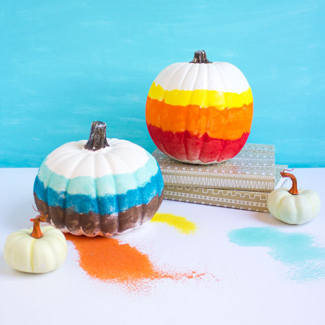 No-carve pumpkins for Halloween: Sand art no-carve pumpkin | Design Improvised No-carve pumpkins for Halloween: Sand art no-carve pumpkin | Design Improvised