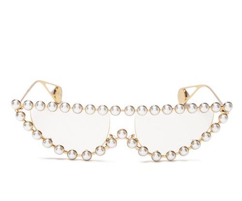 2019 eyewear trends: bling and studs like these Gucci Faux Pearl Embellished Cat Eye Sunglasses 2019 eyewear trends: bling and studs like these Gucci Faux Pearl Embellished Cat Eye Sunglasses