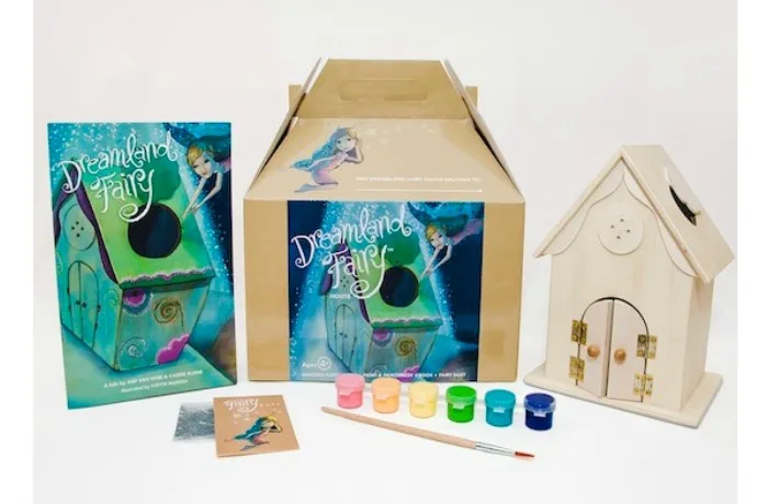 Dreamland Fairy craft kit make great fairy gifts for kids!