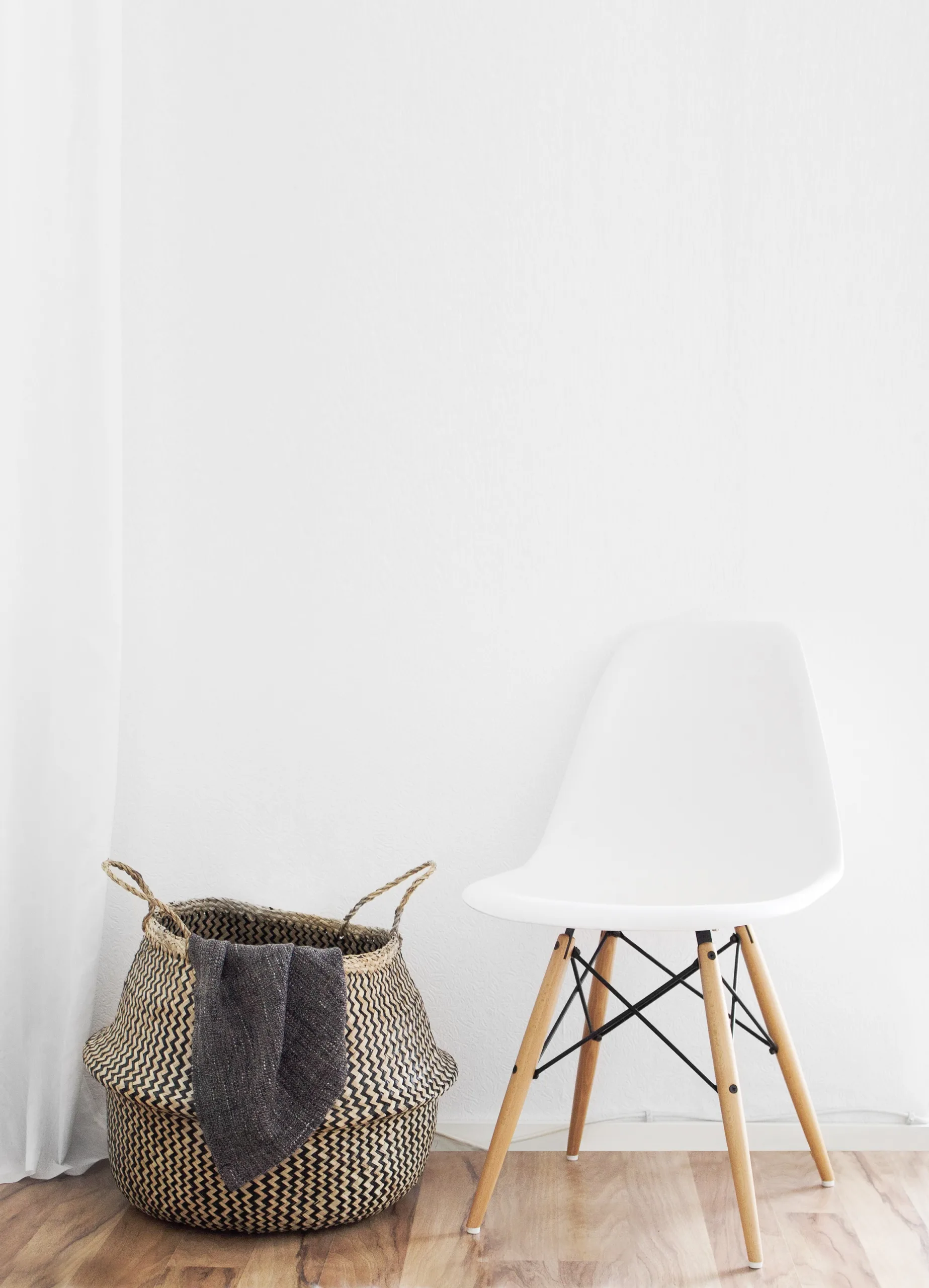 5 laundry tips for families that really work: Family room laundry basket