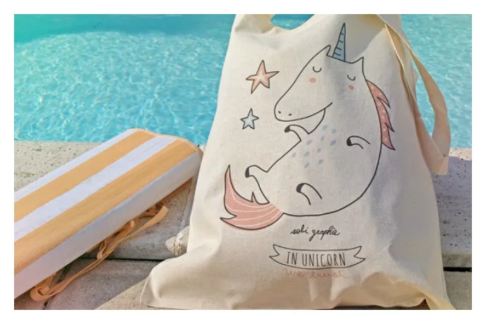 Adorable illustrated tote bags from Sobiegraphie on Etsy
