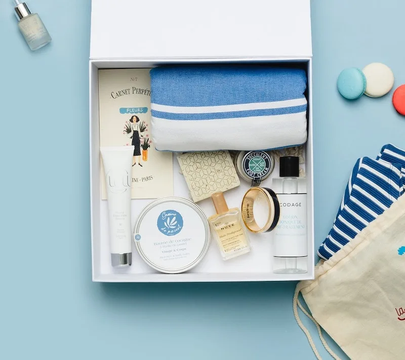 Subscription gifts for moms: Gourmet snacks each month from Mouth
