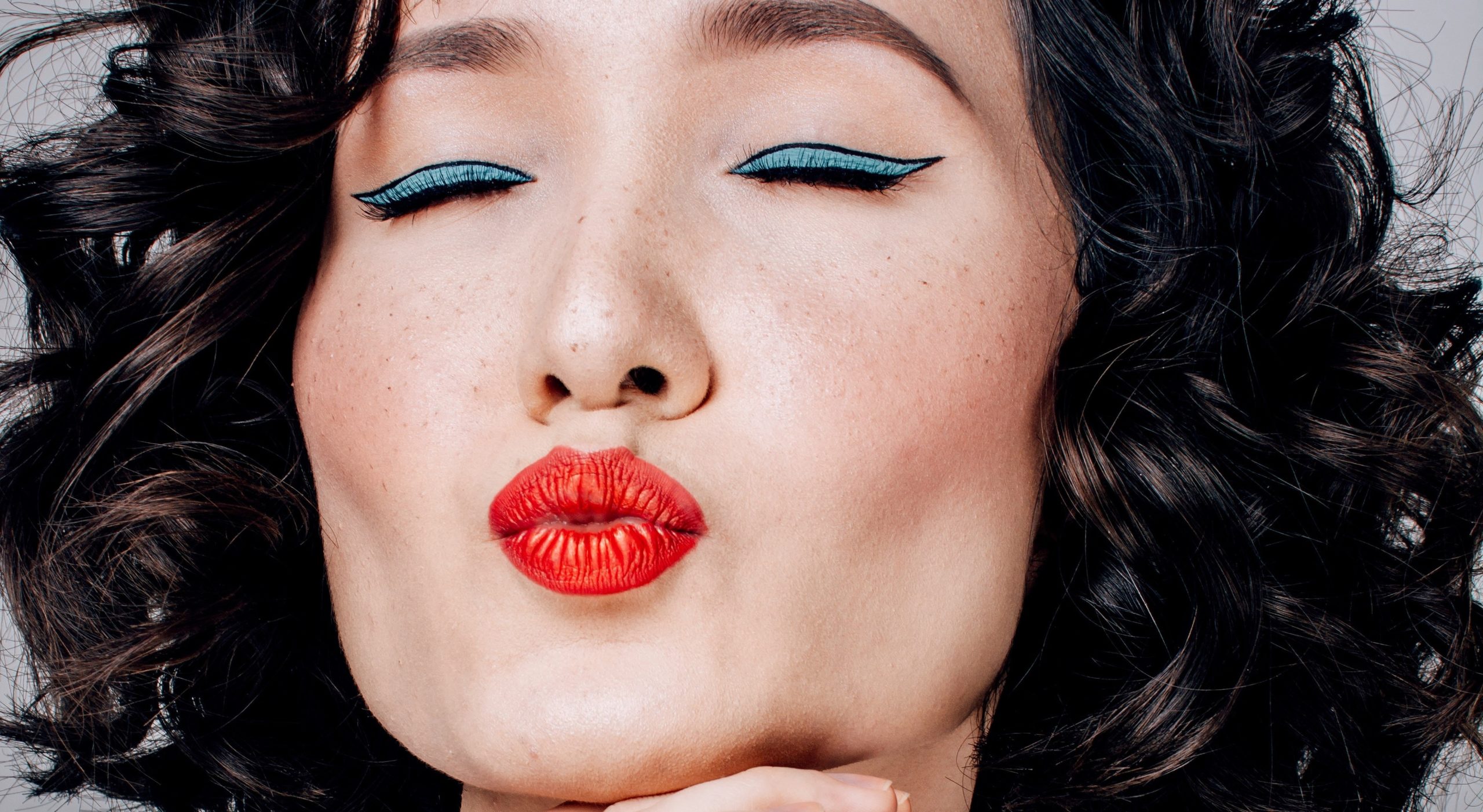 Style and beauty gifts for women who are over 40, fabulous, and who DGAF