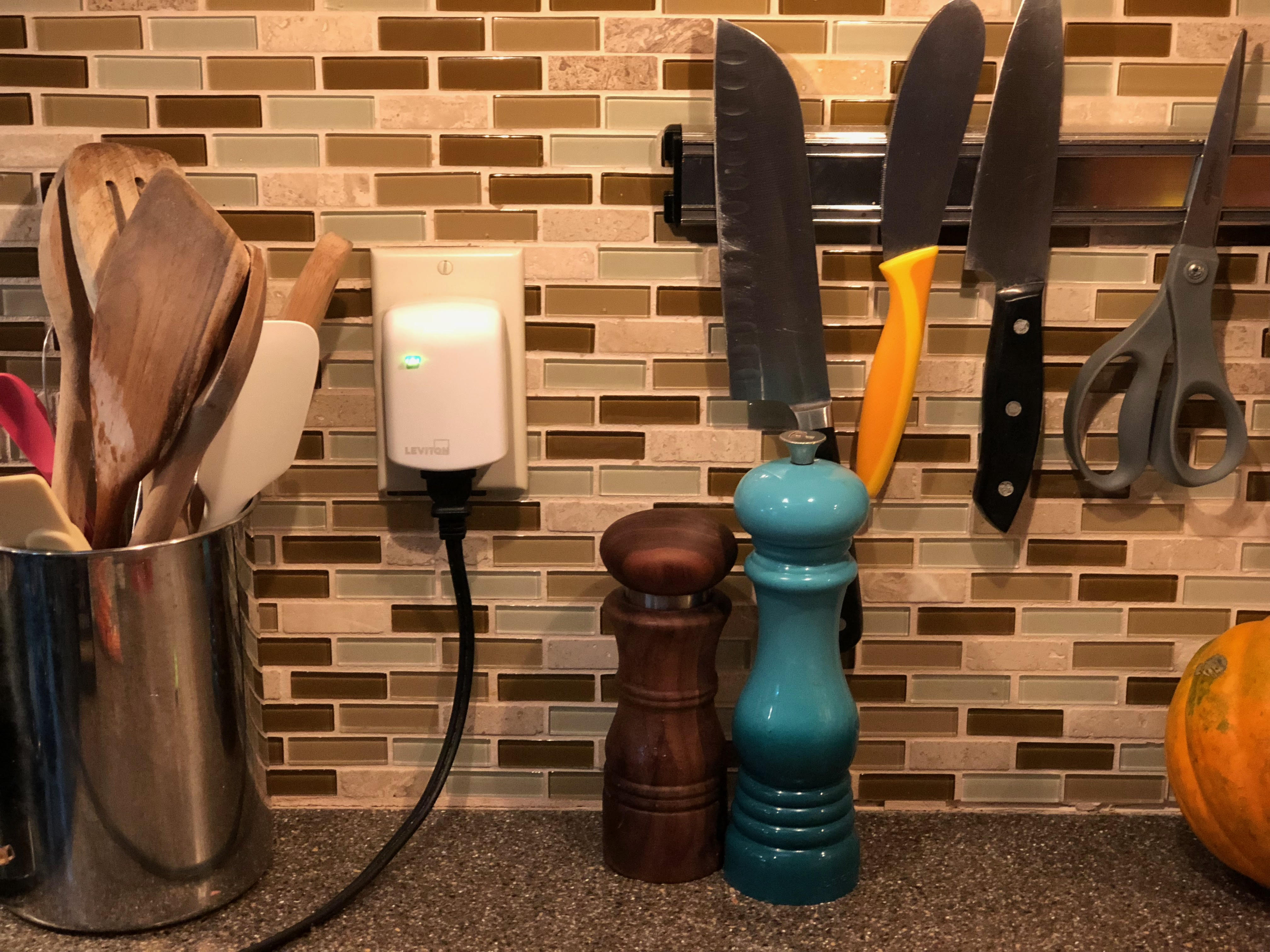 Leviton Decora Smart Plug-In | sponsor Leviton Decora Smart Plug-In | sponsor