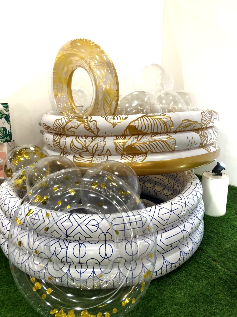 Minnidip Inflatable Pools have gorgeous modern designs Minnidip Inflatable Pools have gorgeous modern designs