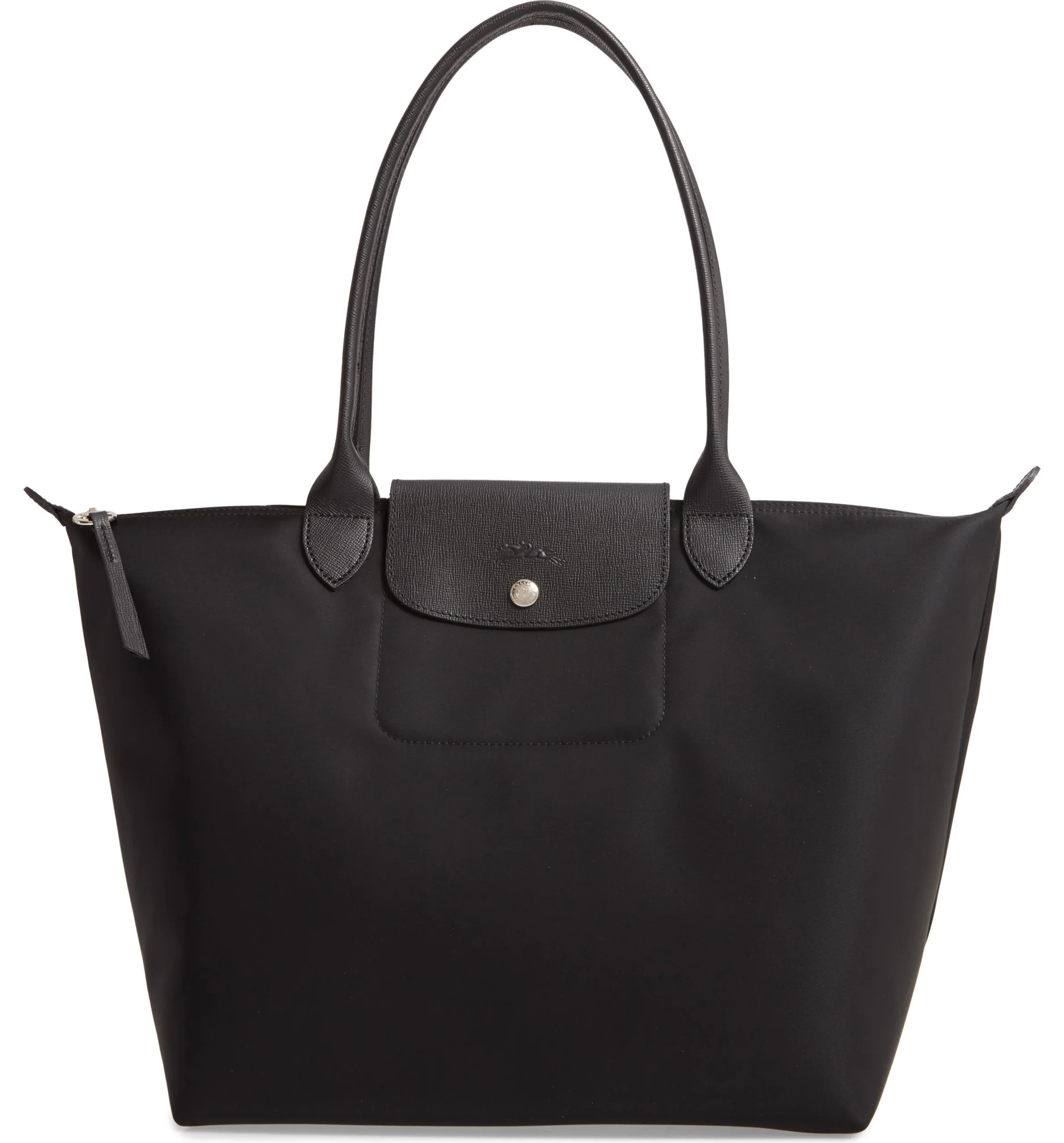oversized bags for spring and summer: Longchamps Le Pliage Tote is a classic and not too big at all