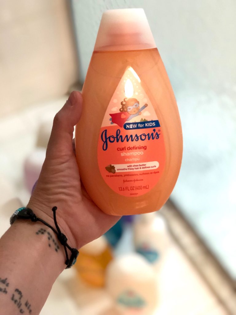 Johnson's Curl-Defining shampoo + conditioner: Who it's for, and when to use (sponsor)
