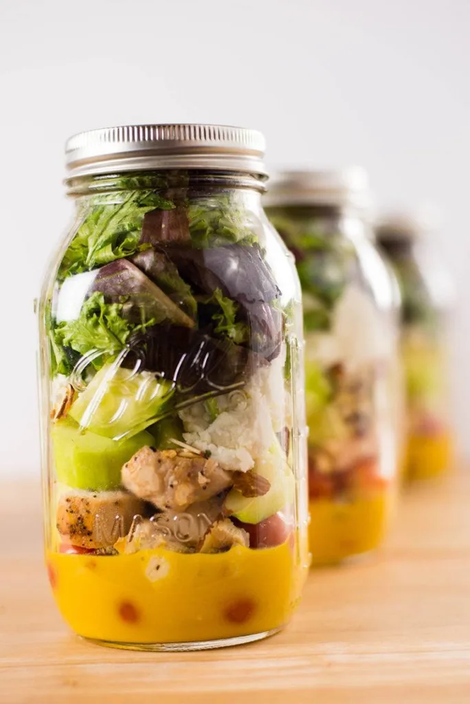A Sweet Pea Chef Salad Jars (recipe/meal prep)