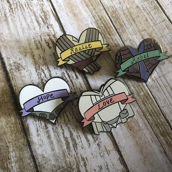 The coolest Star Wars Stocking stuffers for kids: Star Wars pins The coolest Star Wars Stocking stuffers for kids: Star Wars pins