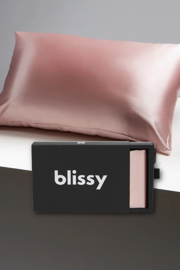 Blissy Mulberry Silk Pillow Cases: Last-minute beauty gifts for Mom on Amazon Blissy Mulberry Silk Pillow Cases: Last-minute beauty gifts for Mom on Amazon