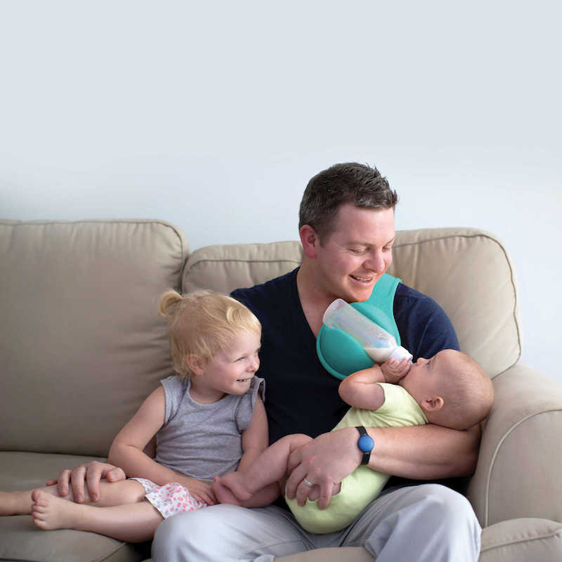 Best baby gear for twins: Beebo bottle holder