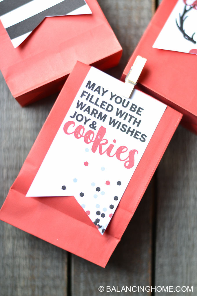 Wonderful ways to make 12 of the most popular gift cards more gifts