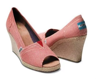 TOMS Wedges - The perfect summer flip flop alternative