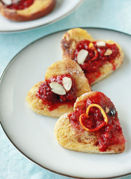 Heart shaped french toast recipe | Yummy Mummy Kitchen Heart shaped french toast recipe | Yummy Mummy Kitchen