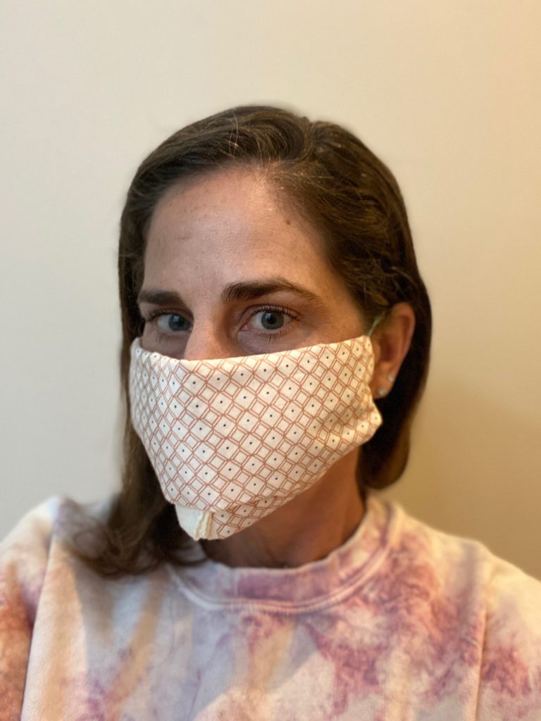 How to make a new-sew face mask. An easy tutorial! | © Cool Mom Picks via Lisa Barnes