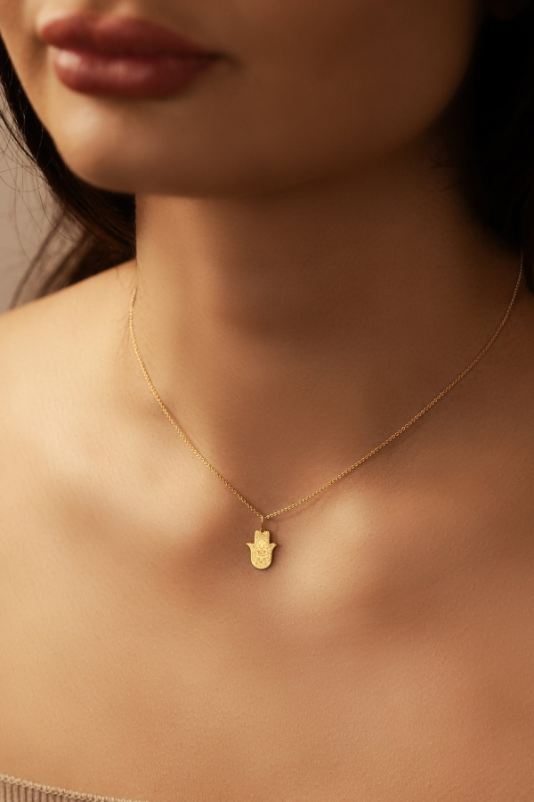 Mini Hamsa Pendant Necklace (Statdoro on Etsy)