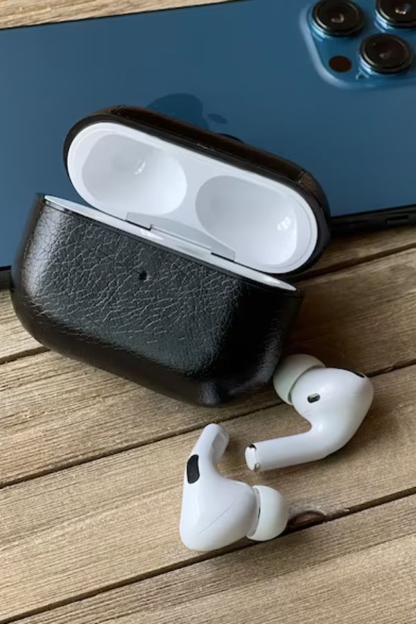 Great Father's Day gifts under $20: Leather AirPod case from Verona Leather