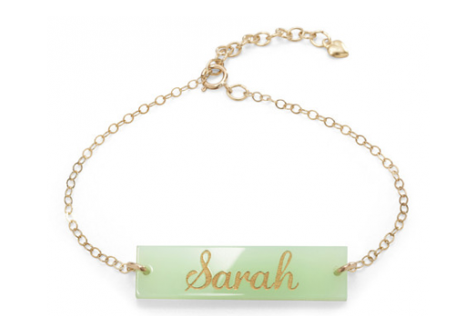 Custom jewelry for mom : Personalized Moon & Lola bracelet at Charm & Chain Custom jewelry for mom : Personalized Moon & Lola bracelet at Charm & Chain